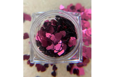 Дизайн для нігтів бордо сердечка