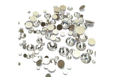 Стразы белые прозрачные разные размеры стекло 720шт.