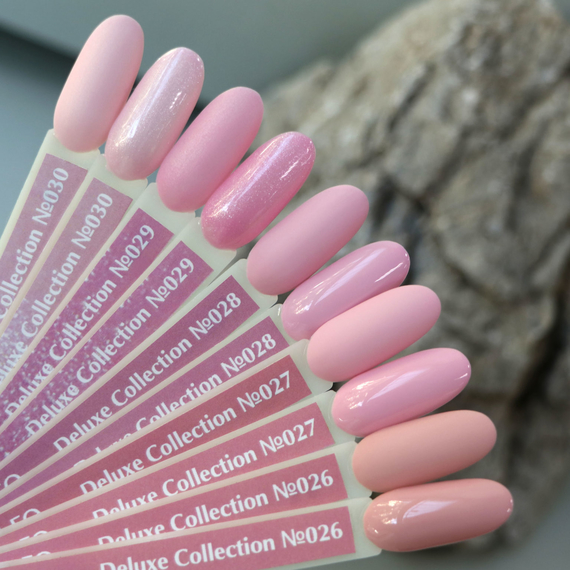 Гель-лак Komilfo Deluxe Series №D026 світлий кремово-бежево-рожевий емаль, 8 мл, Колір: Рожевий, Об`єм: 8 мл, зображення 4