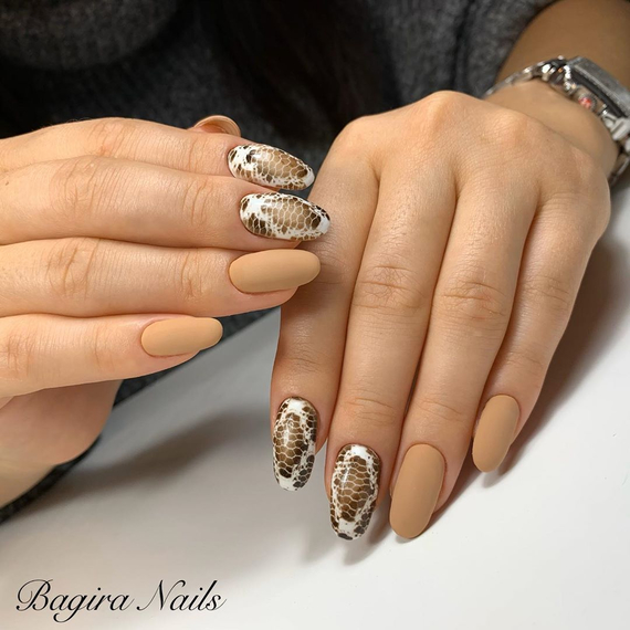 Гель-лак Komilfo Deluxe Series №D214 молочно-карамельная эмаль, 8 мл, Обьем: 8 мл, изображение 3