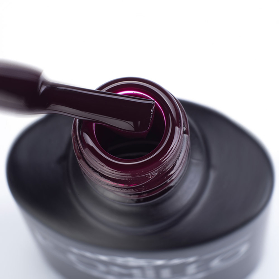 Гель-лак Komilfo Deluxe Series №D229 темно-бордовый эмаль, 8 мл, Цвет: Бордовый, Обьем: 8 мл, изображение 2