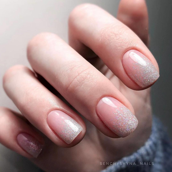 Гель-лак Komilfo DeLuxe Series №G007 мелкие насыщенные серебристо-голографические блестки, 8 мл, изображение 3