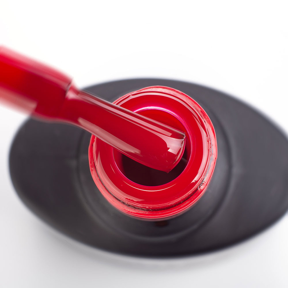 Гель-лак Komilfo Deluxe Series №D315 кармін червоний емаль, 8 мл, Колір: Червоний, Об`єм: 8 мл, зображення 2