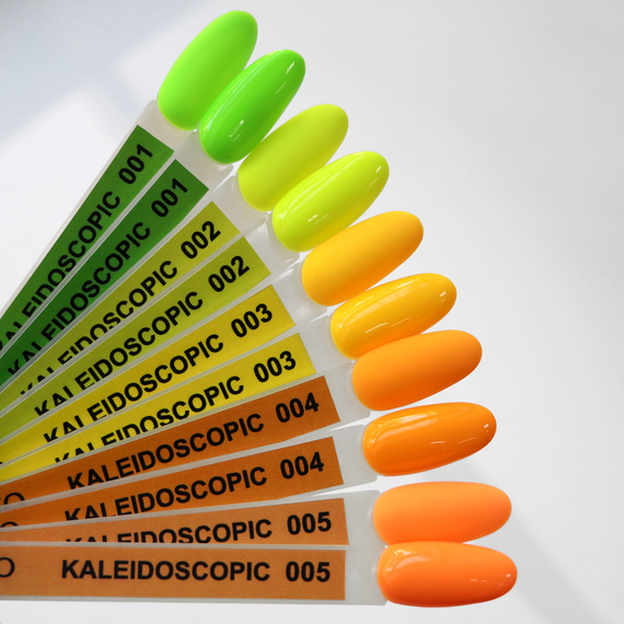 Гель-лак Komilfo Kaleidoscopic Collection K002 салатово-желтый неоновый, 8 мл, зображення 4