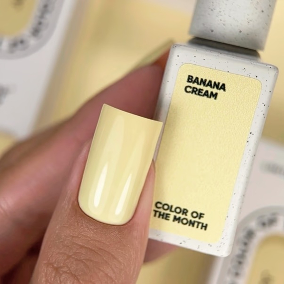 Гель-лак для ногтей NAILSOFTHEDAY цвет месяца ЮЛИЯ 2025 Banana Cream, 10 мл, изображение 3