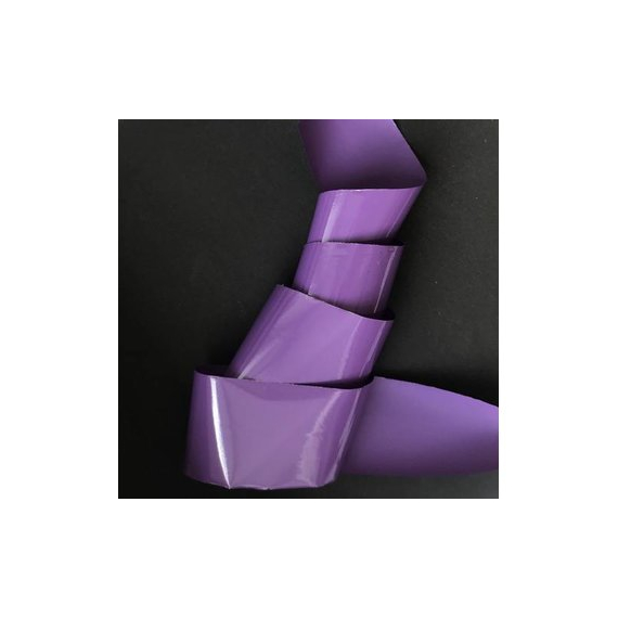 The foil for craquelure is matte purple